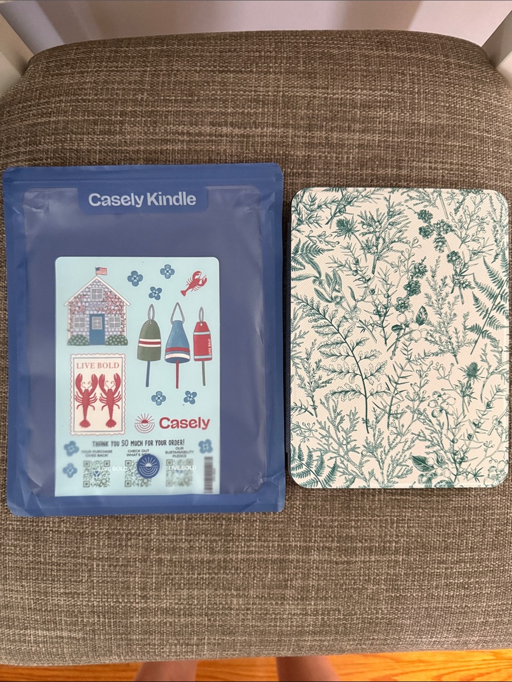 Casely Kindle Floral Folio Case in Cream and Teal